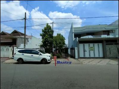 Tanah Candi Bajang Ratu dekat Suhat kota malang