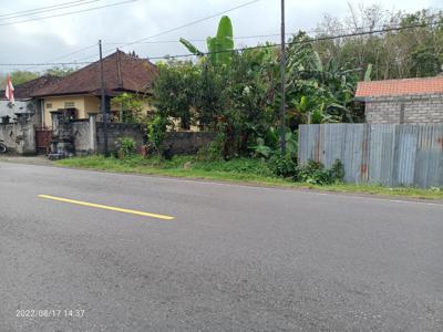 Tanah dijalan utama dekat exit toll Pekutatan Bali