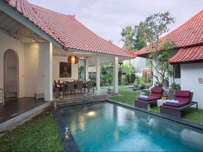 Disewakan Harian Villa 5 Kamar Murah di Seminyak Bali - BVI34190