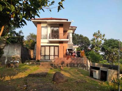 Dijual Villa view gunung di sentul city bogor