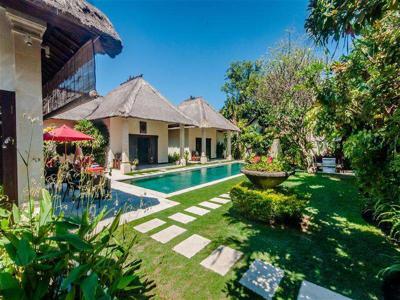 Rental Villa Keluarga 3 Kamar di Seminyak Bali - BVI6100