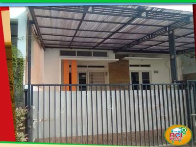 RUMAH KOST BCI 1 PUTRI RUMAH ASRI. LOKASI STRATEGIS. HARGA TERJANGKAU.