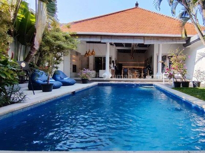 3 Bedroom Spacious Villa For Yearly Lease In Kerobokan Petitenget Area