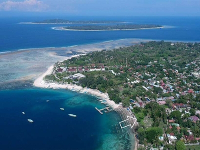 8300 M2 LAND AT A PRIME BEACHRONT LOCATION IN GILI AIR - GP0009