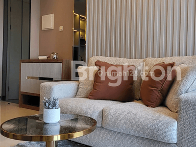 APARTEMEN AMOR, PAKUWON CITY 2 BR FURNISH MEWAH