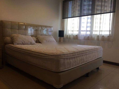 Apartment Paladian Park unit bagus harga mulus 2 Bedroom Furnish Kela