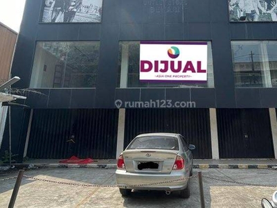 Dijual Cepat Ruko Ex Brand Besar di Pinggir Jalan Kalimalang