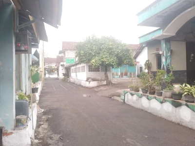 Dijual Pekarangan Istimewa Depan Masjid