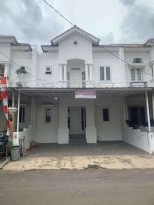 Dijual rumah raffles hills siap huni kapan saja