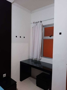 Disewakan 2BR Lantai Rendah Apartemen Mediterania Garden 2