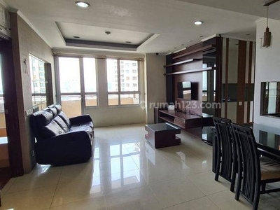 Disewakan Apartemen Paladian Park Semi Furnish