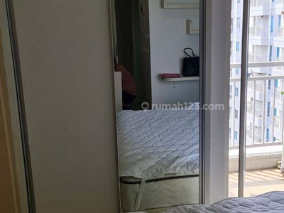 Disewakan Apartement Tanglin Studio Lantai 37, Furnished Bagus,