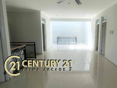 Disewakan Rumah 2 Lantai Siap Huni Rapi di Sektor 9 4792