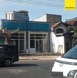 Disewakan Rumah Usaha di Jl Embong Malang Surabaya Pusat