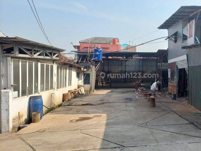 Gudang Dan Rumah Tinggal Di Jalan Raya Pulo Gebang