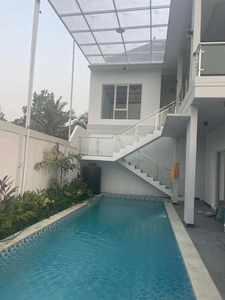 Home stay with pool 350K/Day