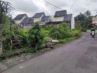 Jual pekarangan jakal km 10 ketimur