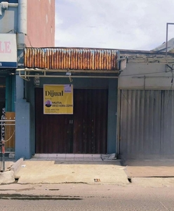 Kios Pinggir Jalan di Pondok Ungu Bekasi