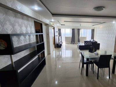 Royal Apartment type 90 Penthouse lantai 20 Panakkukang Makassar
