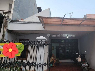 Rumah 4 Kamar Luas 90 M2 di Rawamangun, Jakarta Timur