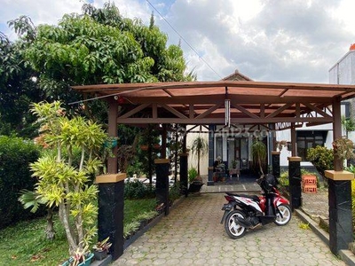 Rumah Bagus Terawat Di Komplek Elit Setiabudi Regency