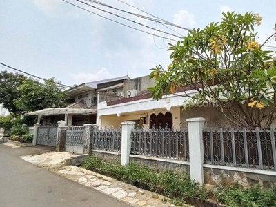 Sewa jual Rumah Siap Huni Cocok Untuk Usaha di Tebet