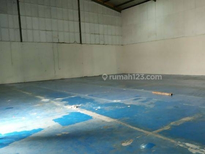 Sewa gudang pulo gadung strategis akses container 526m2