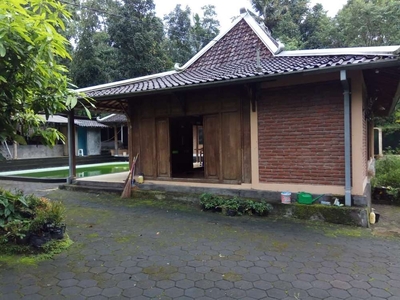 Villa Cantik Utara UII jakal