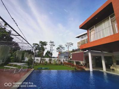 Di jual cepat rumah bagus view golf