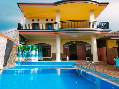 villa & homestay kolam renang batu malang