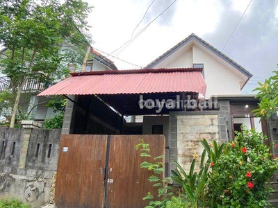 Rumah, A Simply Homey House In Taman Mumbul, Benoa