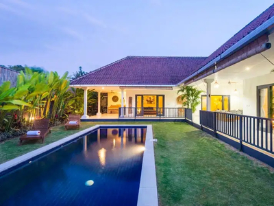 3 Bedrooms villa in padang linjong canggu bali for rent