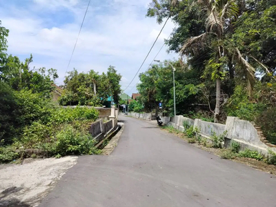 Barat Pasar Cebongan, Tanah Dijual Sleman; Tepi Jl. Raya