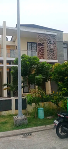 DIJual Cepat Sangat Butuh (BU)
Rumah 2 Lt Cluster Arana Siap Huni