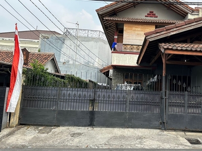 Dijual Dijual kos2an di Jl Mampang Prapatan - Jakarta Selatan