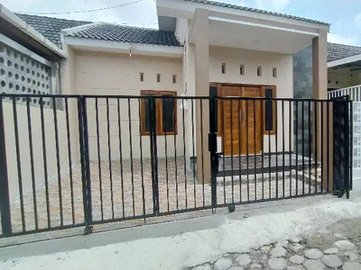 DIJUAL RUMAH BARU DEKAT SWALAYAN PAMELA 7 KALASAN, SLEMAN, DIY