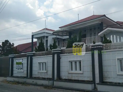 Dijual Rumah + Kolam Renang Dekat Sma 2 / Smanda Di Pekanbaru