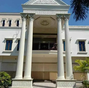 Dijual Rumah mewah Classik 3 Lantai Luas tanah 6000 Daerah Trikora