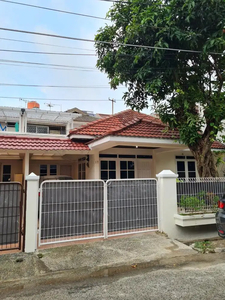 Dijual Rumah Siap Huni Lokasi Dalam Komplek Di Pancoran, Jakarta