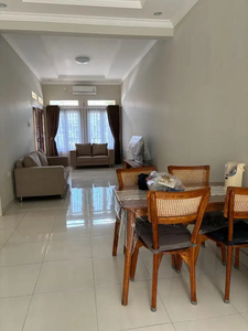 Disewa Rumah Baru Cantik Full Furnished Nyaman di Jalan Jakarta