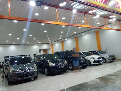 Eks Showroom Pinggir Jalan Raya Mustikasari Bekasi Timur