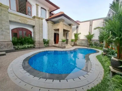 Luxury Villa Dekat ke Sanur Ring 1 Renon Denpasar Bali