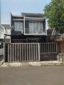 Minimalis House 2 Floor Semi Furnish in Sentul City