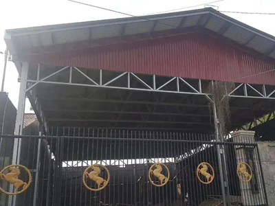 Ready-to-Use Warehouse in a Prime Business Location in Padang