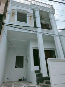 Rumah 2 Lantai Ada Rooftop Di Jagakarsa Jaksel,Bisa Cash Bertahap