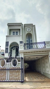 Dijual Rumah Baru 3 Lantai Siap Huni Area Ciganjur Jakarta Selata