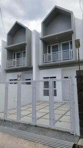 Rumah baru sisa 1 Unit di Cisaranten , Arcamanik