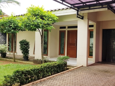 Dijual Rumah berlokasi strategis ,Terawat Jati padang Jakarta Sel