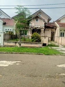 rumah clusteri ndraprasta telaga kahuripan jl raya bogor lt 180 m2