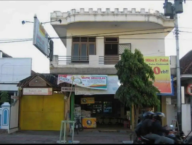 Rumah dan ruko jalan raya Diponegoro Tulungagung jual cepat